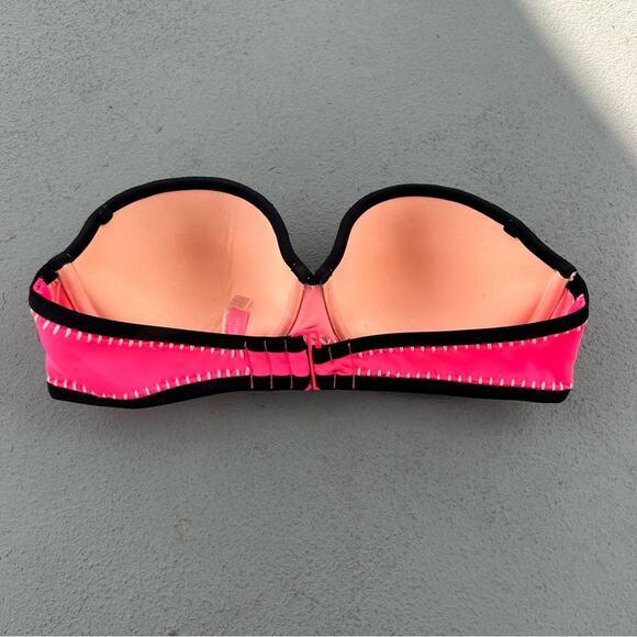 Victoria’s Secret 34D The Flirt Bandeau Bikini Top Hot Pink Crochet Macrame - Picture 3 of 8